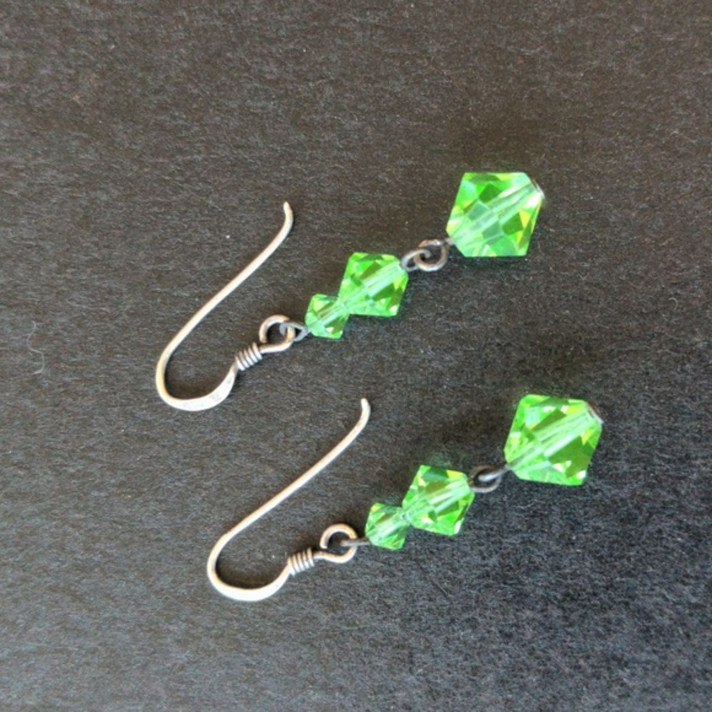 Vintage 925 sterling silver dangle earrings with emerald green sparkly crystals